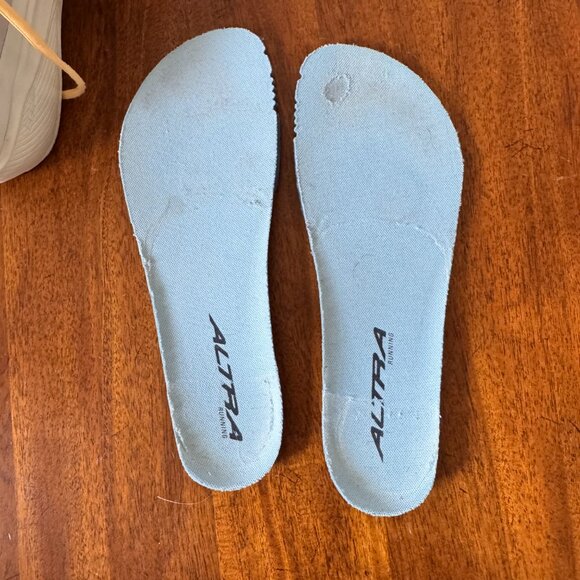 Altra Via Olympus - Picture 13 of 16